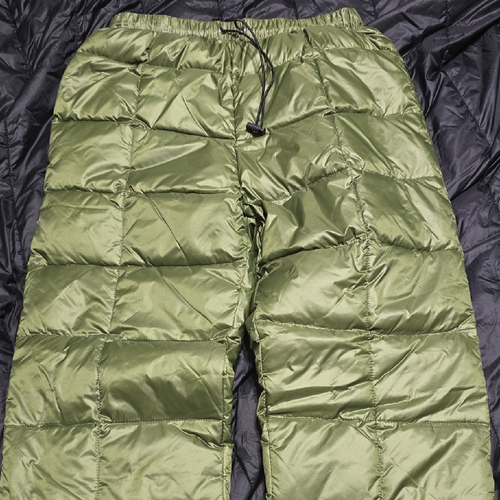Green Quilted Down Sweatpants with Elastic Waistband